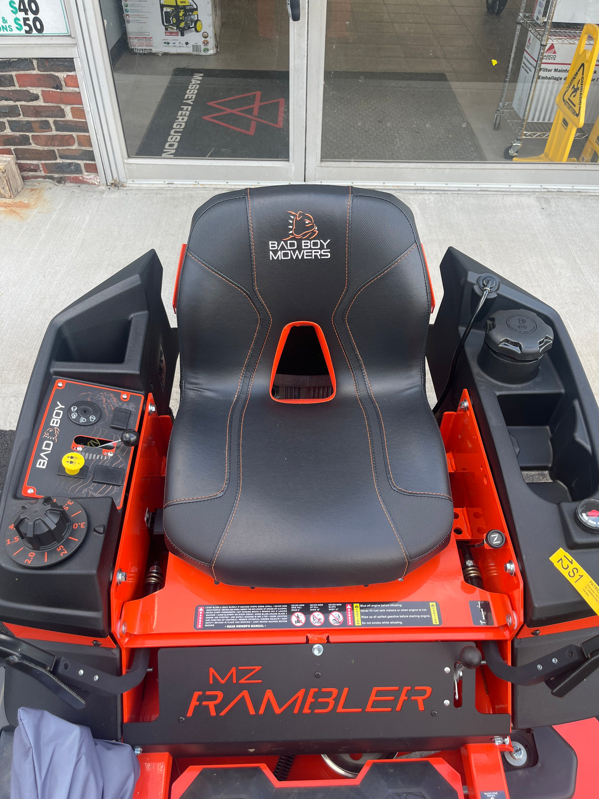 Bad Boy MZ Rambler 42" Residential Zero Turn - Kawasaki 22HP - Dual Hydro Gear® ZT 2200 Drive Systems