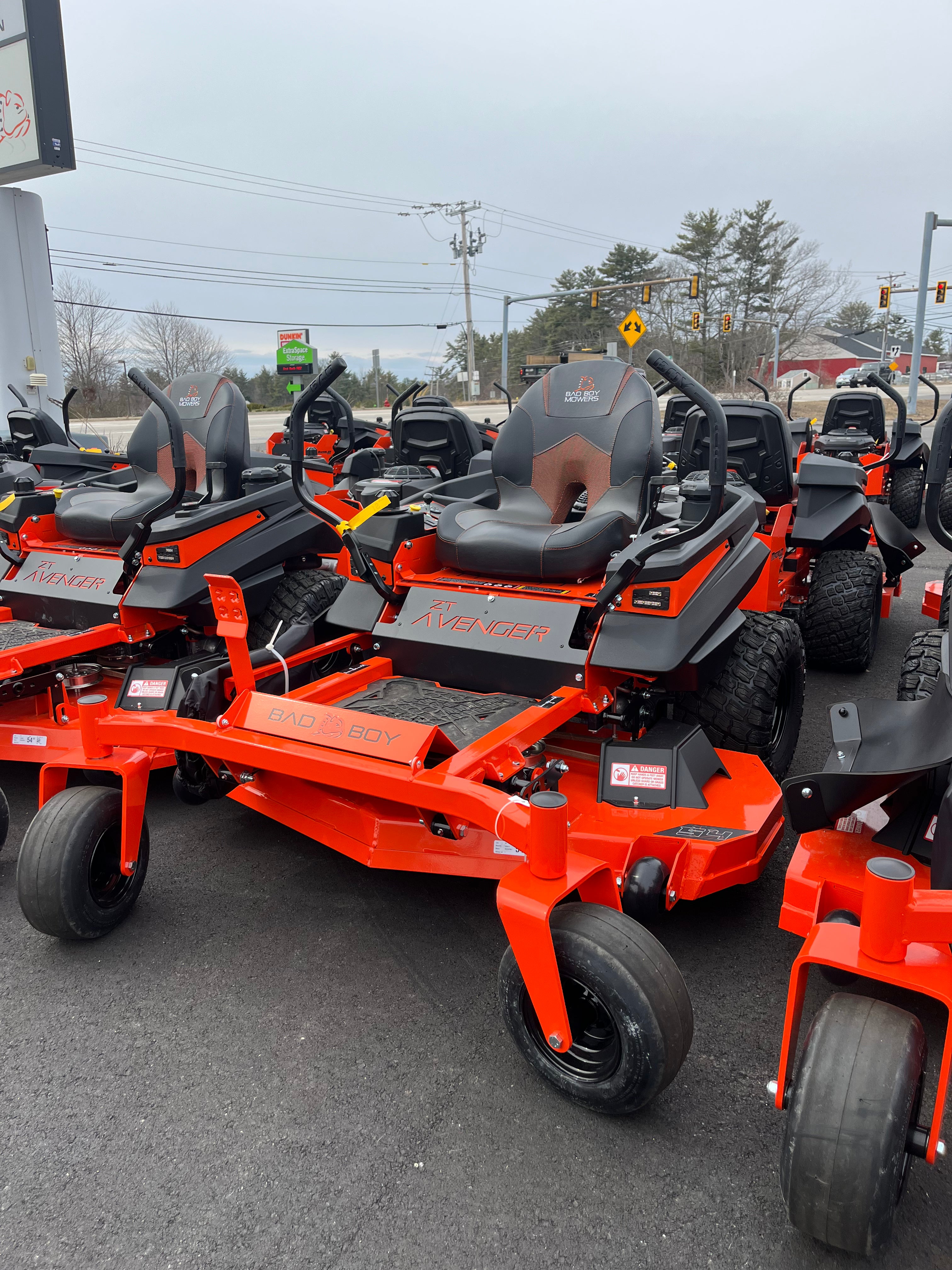 Patriot Tractor – Bad Boy ZT Avenger 54" - 726cc, 23hp Air-Cooled Kawasaki FR691V