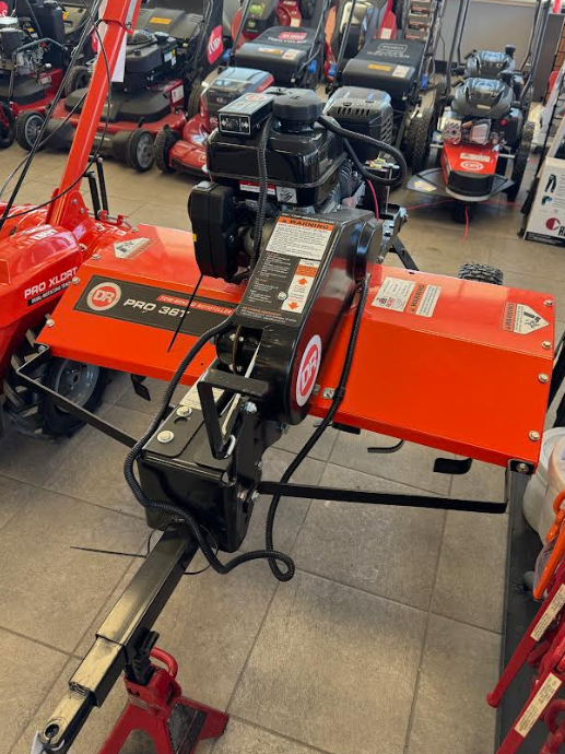 DR Tow-Behind Rototiller Pro 36T– 6HP Electric Start (TT15036DEN) *CASH PRICE*