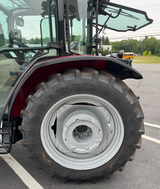 2026 MASSEY FERGUSON 4707 CAB DELUXE GLOBAL SERIES , 75 HP TURBOCHARGED DIESEL UTILITY TRACTOR, DYNA-2 24X24 POWER SHUTTLE, SUPER CREEPER GEAR, SPEED MATCHING, FL3615 SELF LEVELING LOADER, 84" SQQA BUCKET
