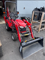 USED 2023 MASSEY FERGUSON GC1725MB / SUB-COMPACT TRACTOR / 25 HP ISEKI DIESEL / FL.1805 LOADER / BH2720 BACKHOE