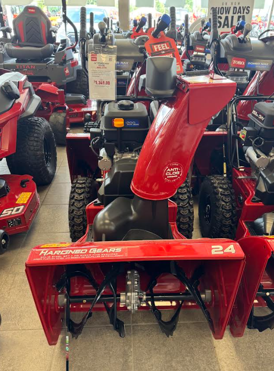 Toro Power Max® 824 OE Dual Stage Gas Snow Blower (37798)