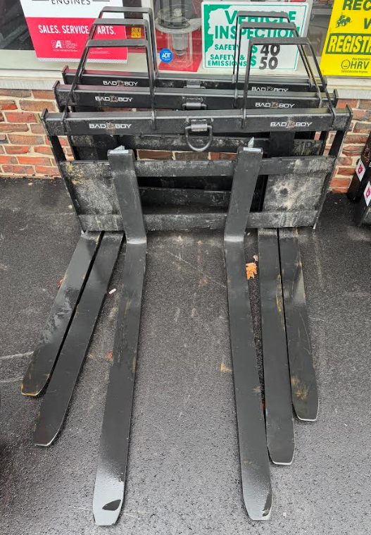 SSQA 48" Pallet Fork BBFPF48 Heavy Duty Pallet Forks, D-Ring, Backstop *CASH PRICE*